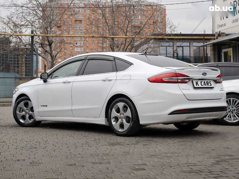 Ford Fusion 2017 - фото 7
