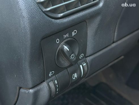 Opel Combo 2011 белый - фото 12