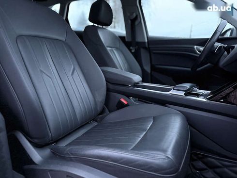 Audi E-Tron 2020 - фото 19