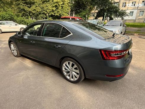 Skoda Superb 2016 - фото 8