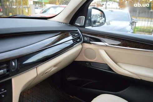 BMW X5 2016 - фото 18
