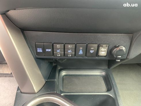 Toyota RAV4 2016 серый - фото 35