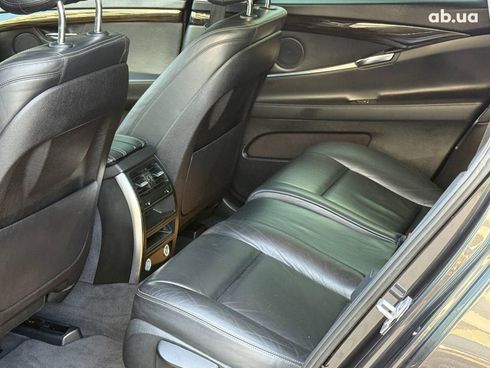 BMW 5 серия 2015 серый - фото 25