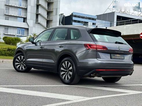 Volkswagen Touareg 2021 - фото 5