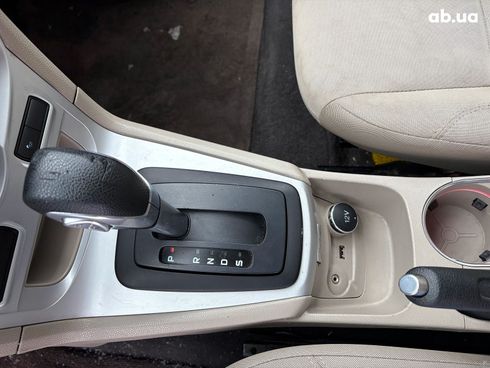 Ford Fiesta 2016 черный - фото 21