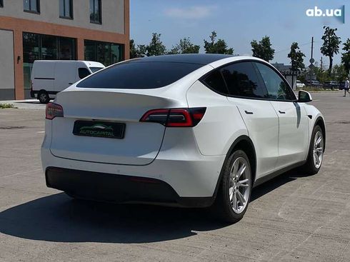 Tesla Model Y 2021 - фото 11