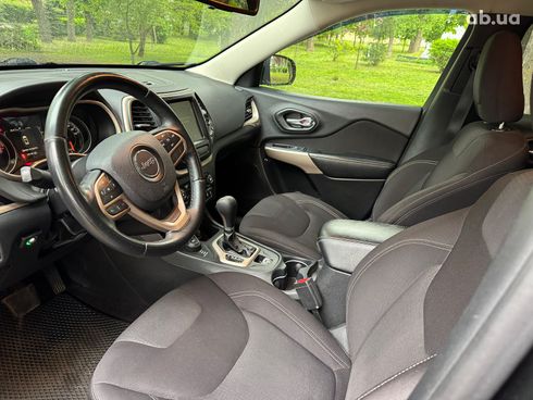 Jeep Cherokee 2017 черный - фото 12