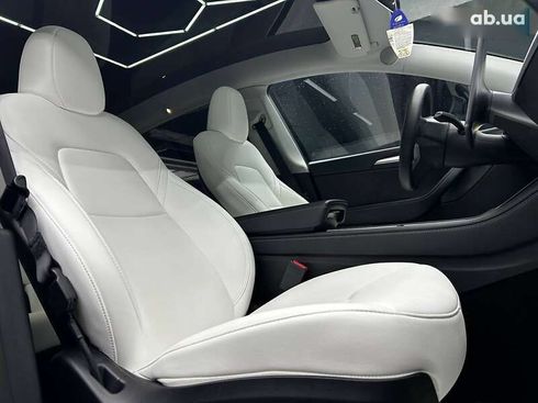 Tesla Model Y 2023 - фото 18
