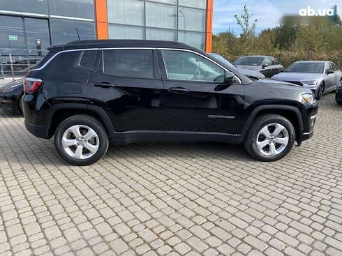 Jeep Compass 2017 - фото 8