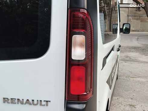 Renault Trafic 2018 белый - фото 8