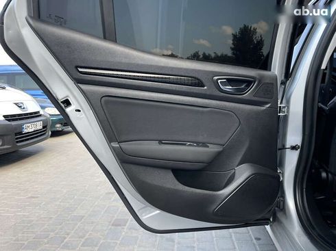 Renault Megane 2016 - фото 26