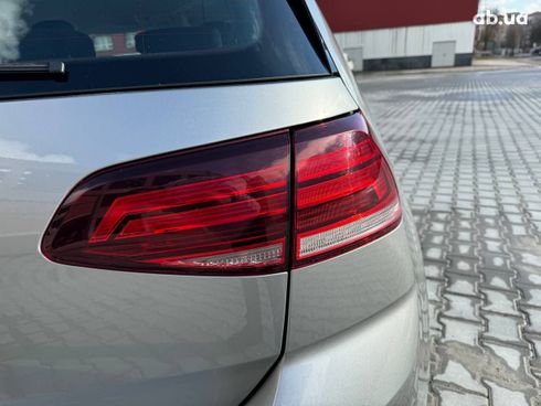 Volkswagen e-Golf 2017 серый - фото 8
