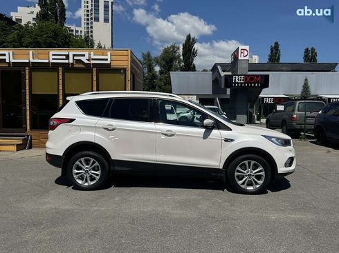 Ford Kuga 2019 - фото 4