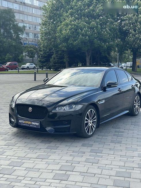 Jaguar XF 2016 - фото 30