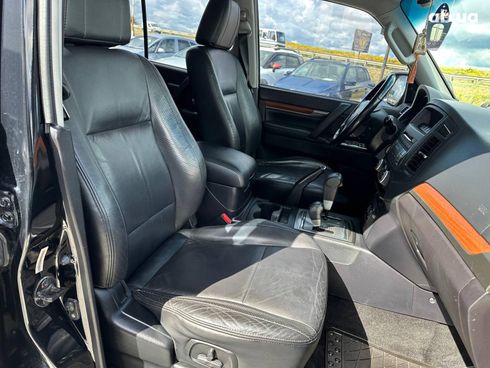 Mitsubishi Pajero Wagon 2007 черный - фото 113