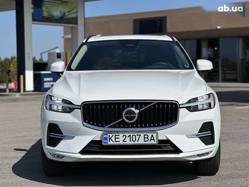 Volvo XC60 2022 - фото 17