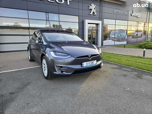 Tesla Model X 2018 - фото 4