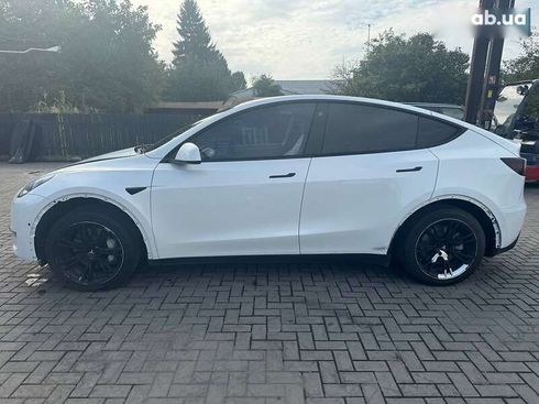 Tesla Model Y 2021 - фото 10