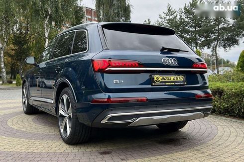 Audi Q7 2020 - фото 6