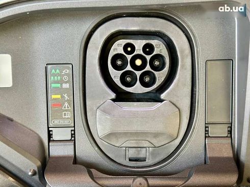 Audi e-tron S 2021 - фото 15