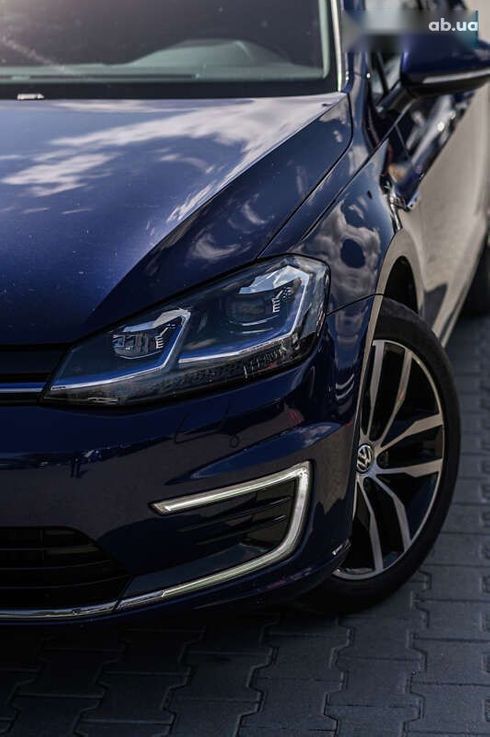 Volkswagen e-Golf 2019 - фото 15