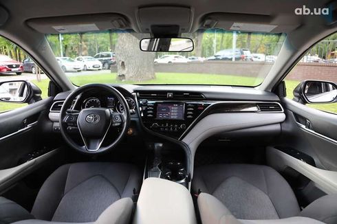 Toyota Camry 2018 - фото 13