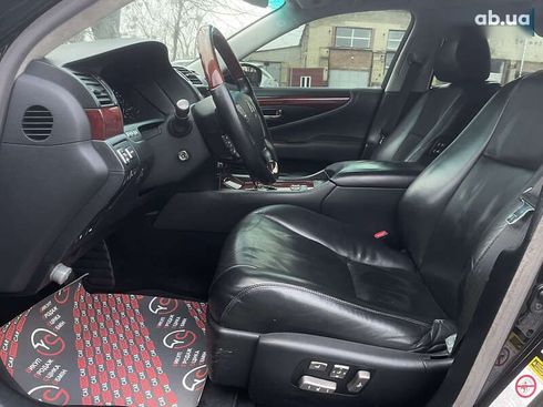 Lexus LS 2007 - фото 27