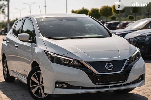 Nissan Leaf 2021 - фото 8
