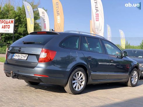 Skoda Superb 2013 - фото 13