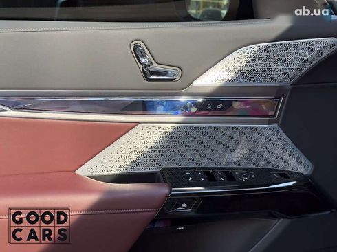 BMW 7 серия 2023 - фото 13