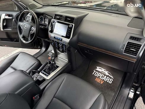 Toyota Land Cruiser Prado 2020 - фото 30