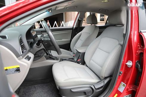 Hyundai Elantra 2016 - фото 7