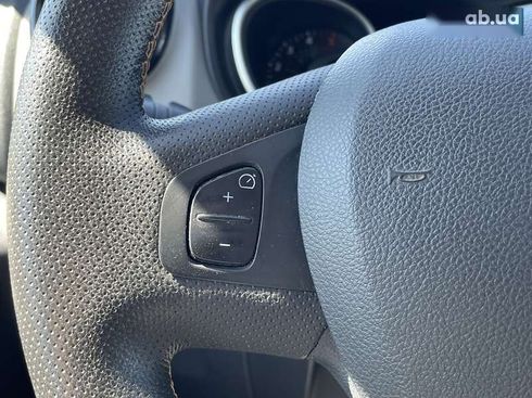 Renault Trafic 2019 - фото 23