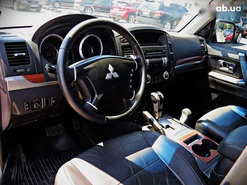 Mitsubishi Pajero Wagon 2008 - фото 6