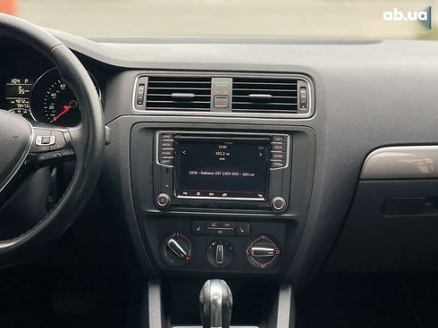 Volkswagen Jetta 2016 - фото 18
