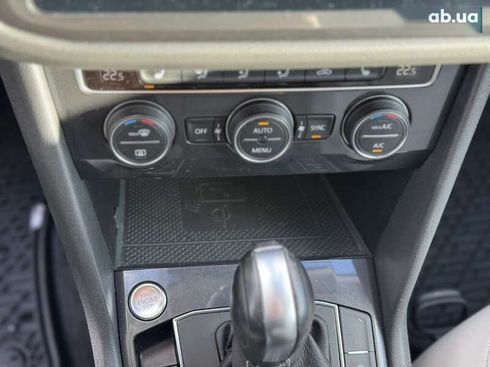Volkswagen Tiguan 2020 - фото 30