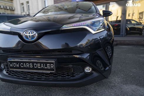 Toyota C-HR 2018 - фото 8