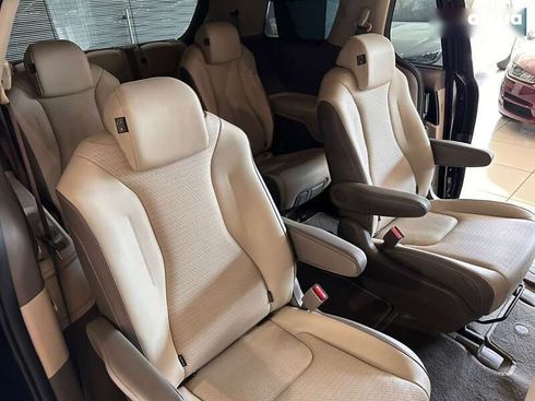 Kia Carnival 2022 - фото 24