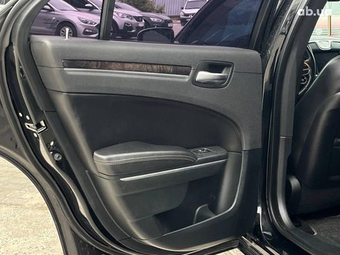 Chrysler 300 2018 черный - фото 93