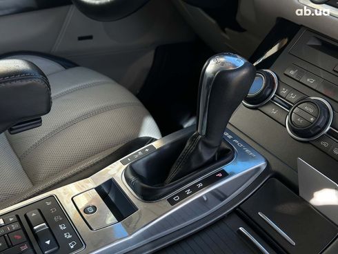 Land Rover Range Rover Sport 2011 белый - фото 10