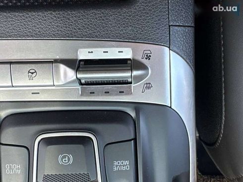 Kia Carnival 2021 - фото 18