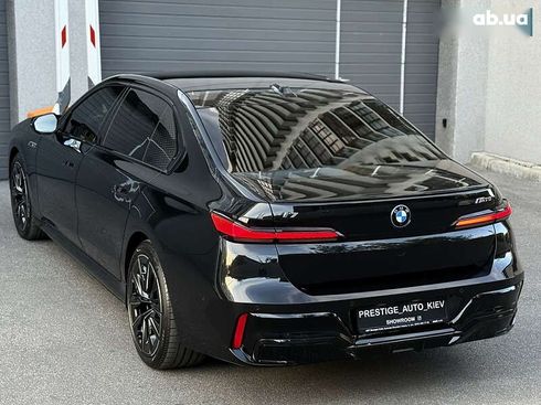 BMW i7 2025 - фото 23