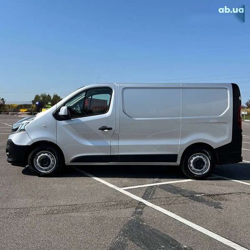 Renault Trafic 2021 - фото 6