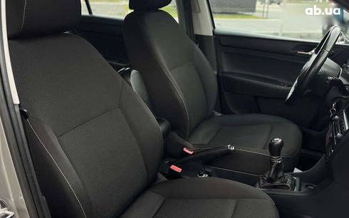 Skoda Rapid 2013 - фото 12