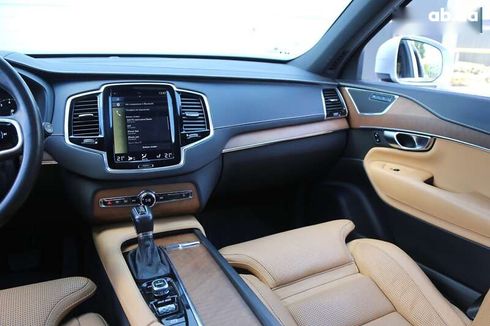 Volvo XC90 2017 - фото 15