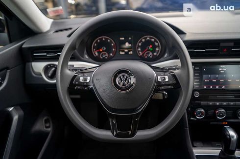 Volkswagen Passat 2020 - фото 27
