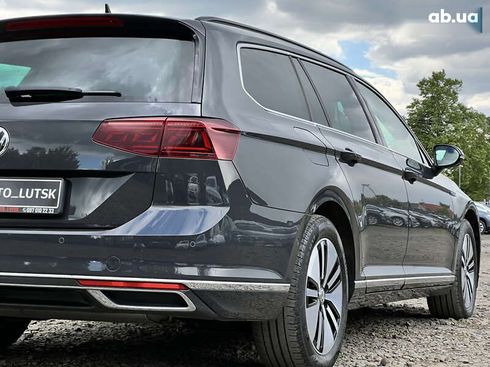 Volkswagen Passat 2021 - фото 13