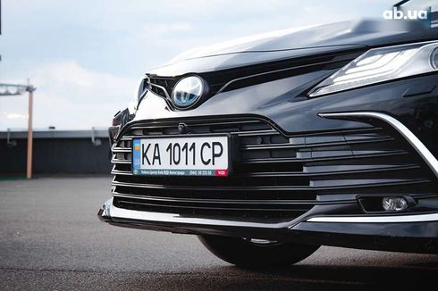 Toyota Camry 2023 - фото 4
