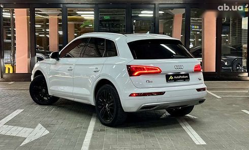 Audi Q5 2018 - фото 16