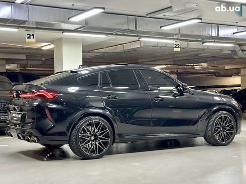 BMW X6 M 2022 - фото 16